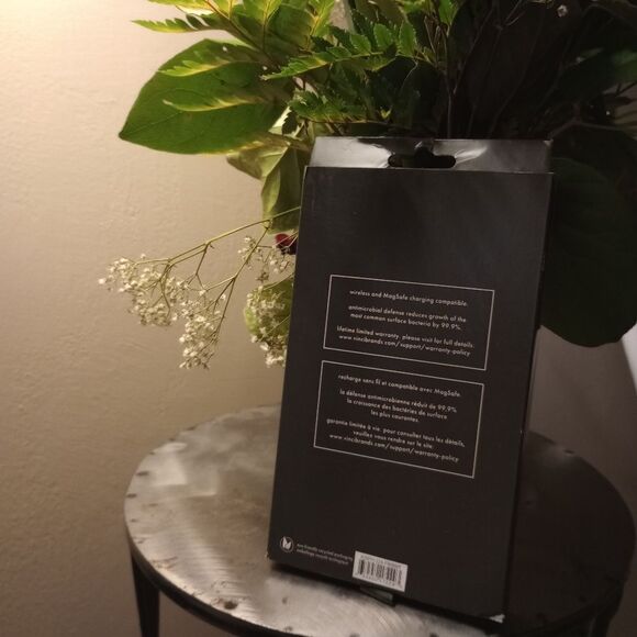 🆕🔥 Kate Spade Multi Floral iPhone 6.7 (2022) Phone Case - Picture 5 of 5